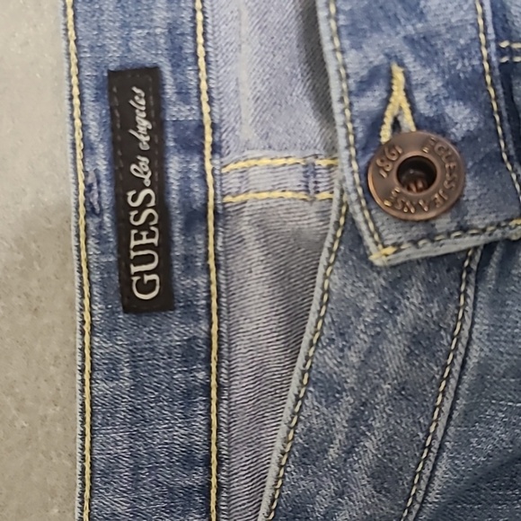 Guess Los Angeles Women's Straight Leg Light Washed Jeans - Size 29x24 - Picture 2 of 14